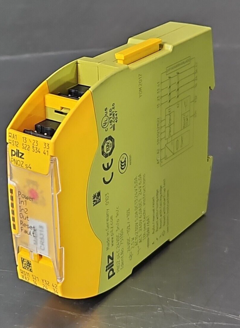 Pilz 750104 PNOZ S4 Safety Relay 24VDC 3 BIN423 Palmetto Automation pilz-750104-pnoz-s4-safety-relay-24vdc-3-bin423-palmetto-automation