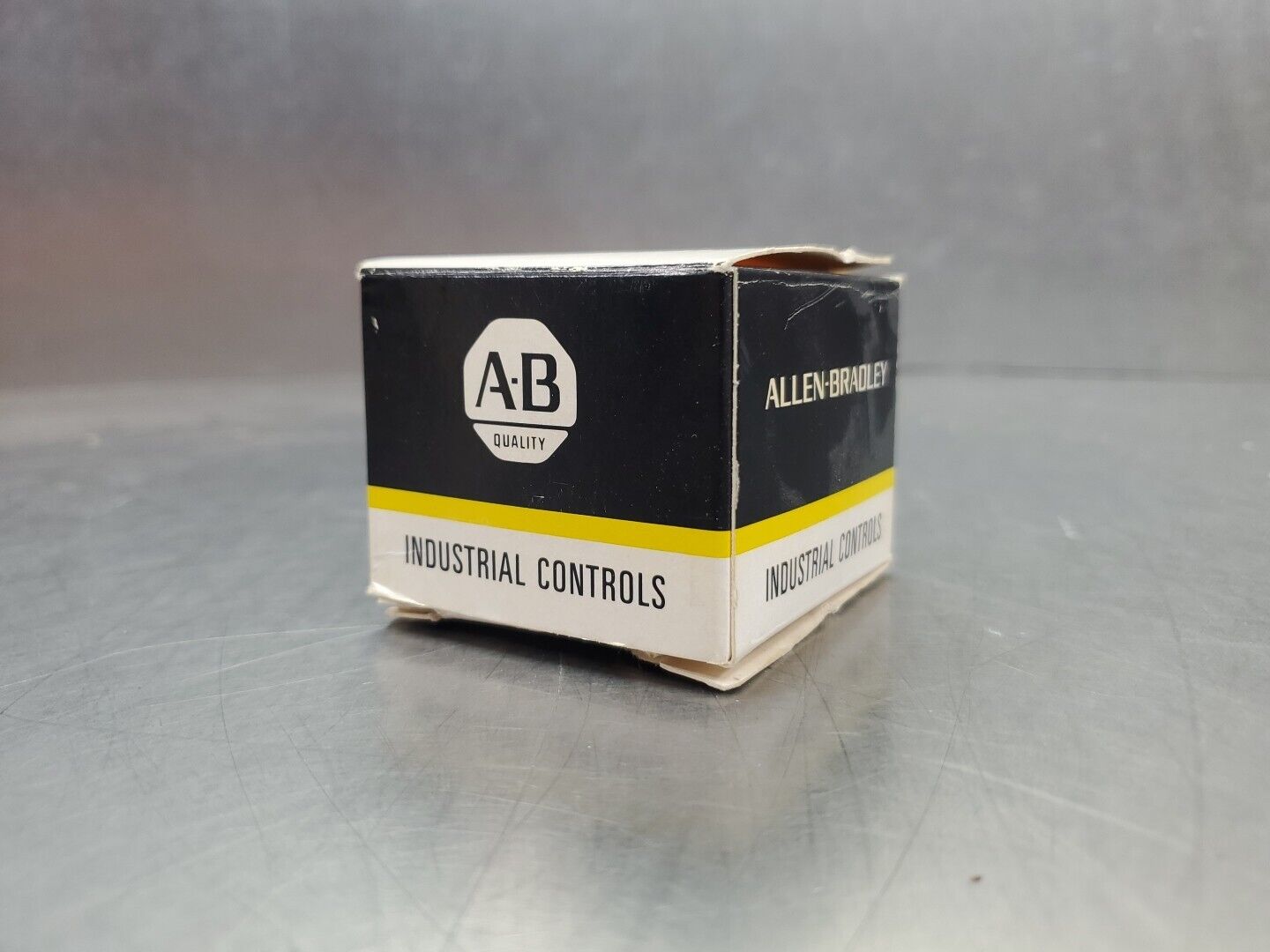 Allen Bradley 800T-XD1 Ser. D Contact Block. 4D-42