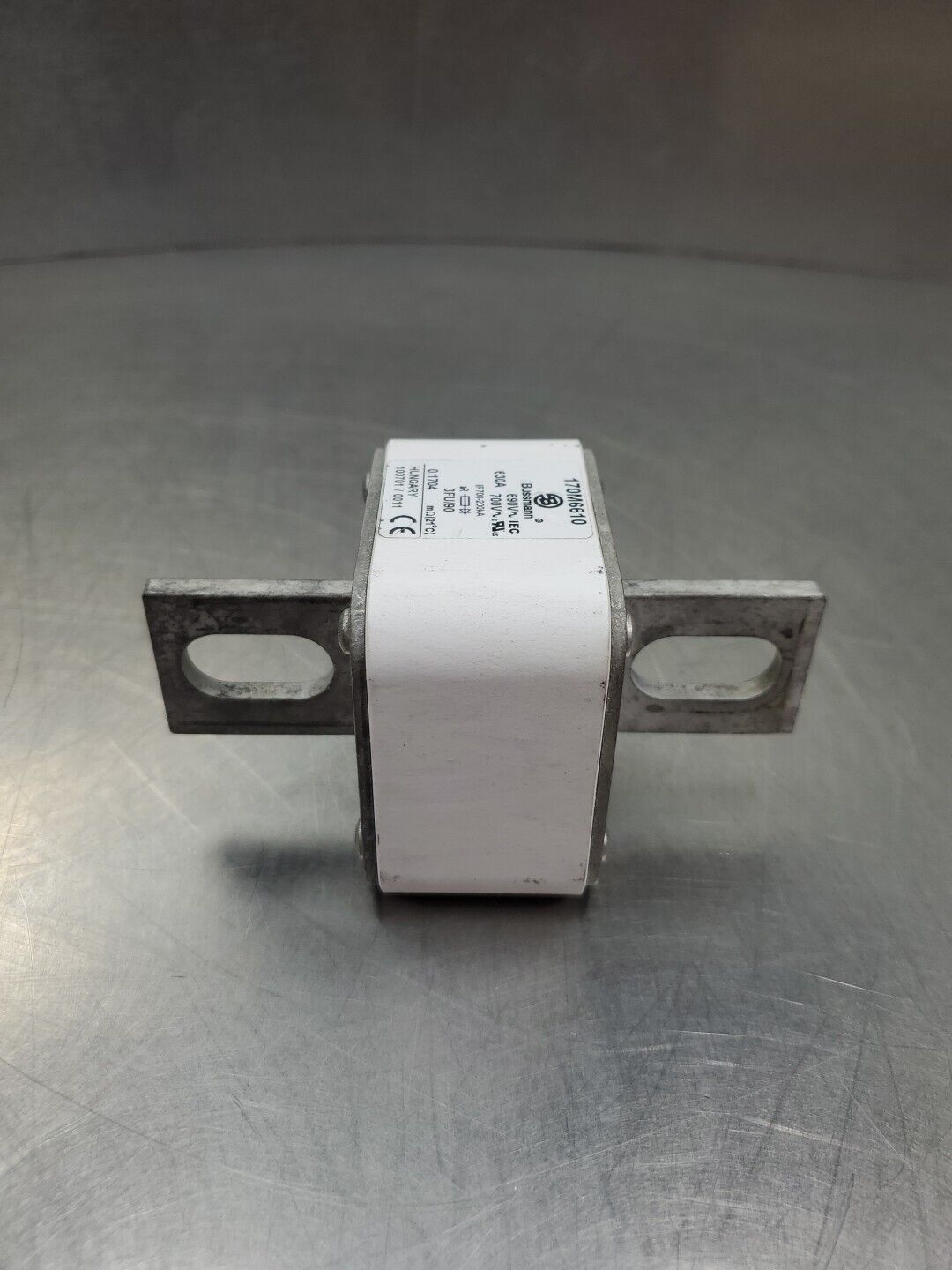 Bussman 170M6610 Fuse, 630A 690-700V. 4D-41