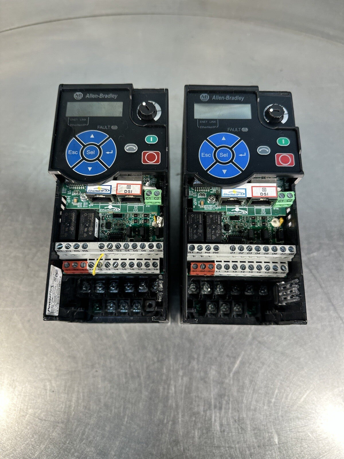 AB 25B-D1P4N104 Ser A PowerFlex 525 AC Drive 480V 1.4A 0.4kW (Bin 1.4.4/5)