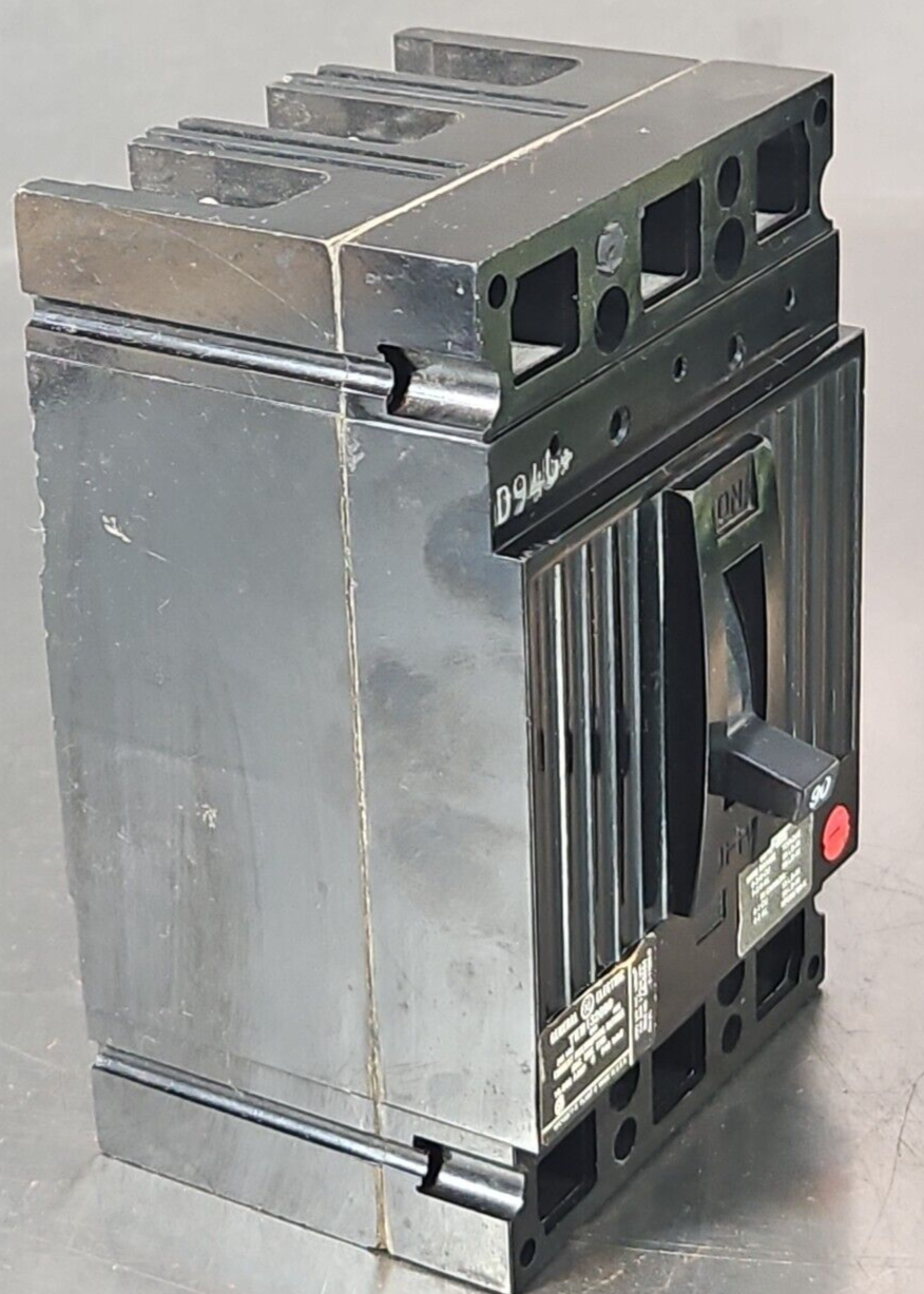General Electric TEB132090 3 Pole 90A 240VAC Circuit Breaker loc4C14