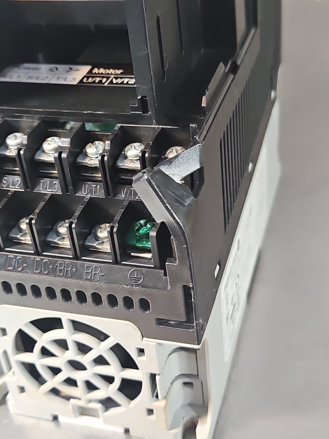 Allen-Bradley 25B-D010N104 Ser A PowerFlex 525 4kW 5Hp AC Drive (BIN642)