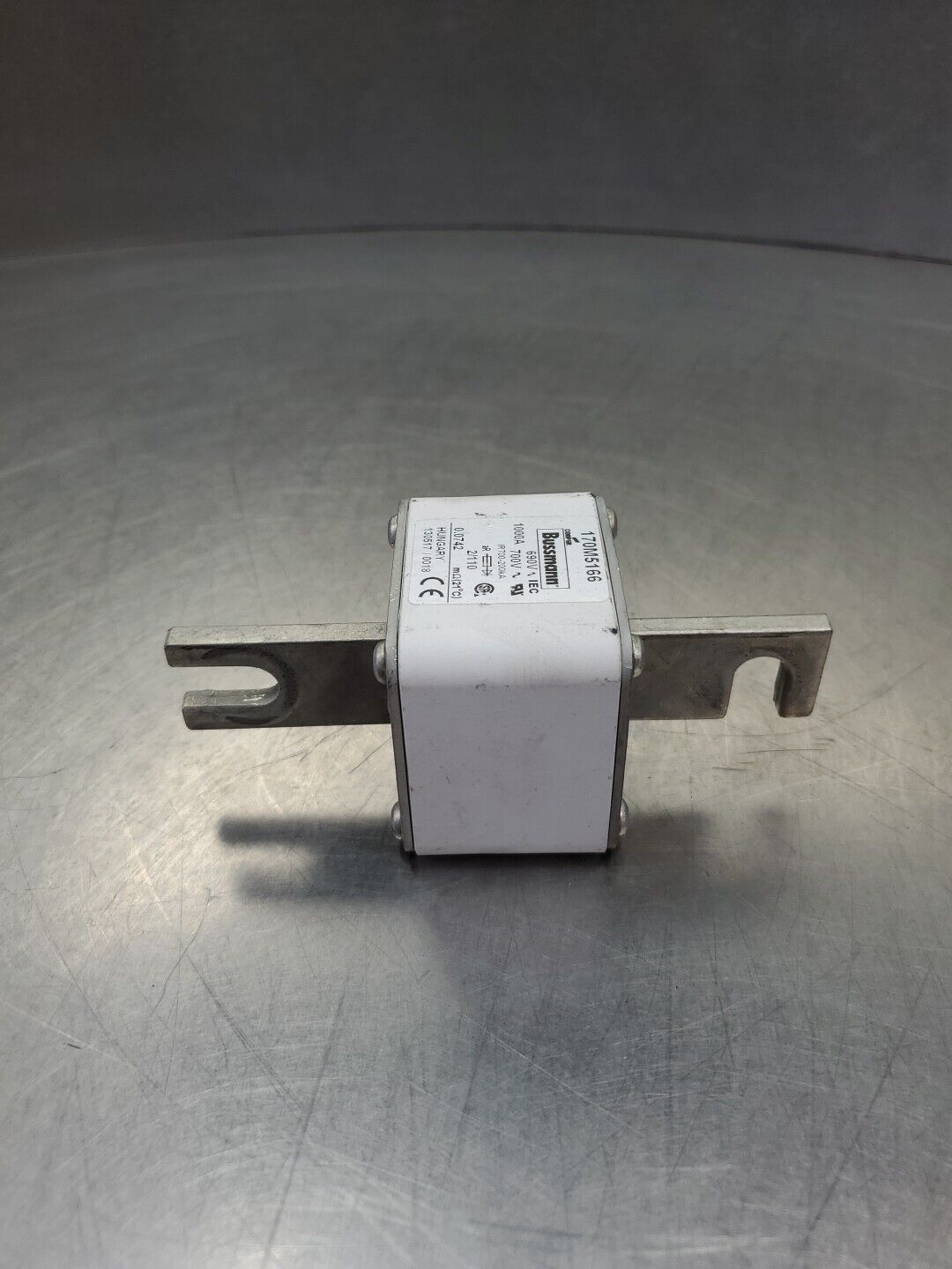 Bussmann 170M5166 Fuse, 690V 1000A. 4B-34