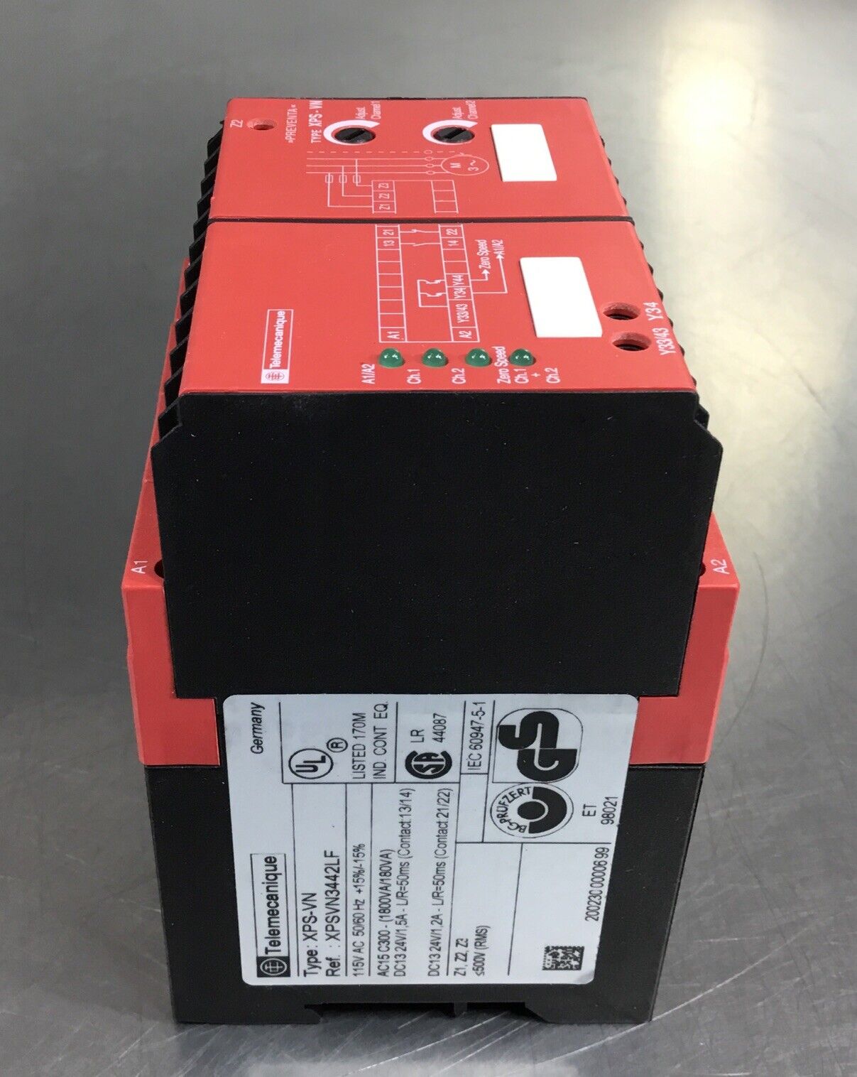 Telemecanique Type: XPS-VN. XPSVN3442LF Safety Relay Zero Speed Detection 4E-24