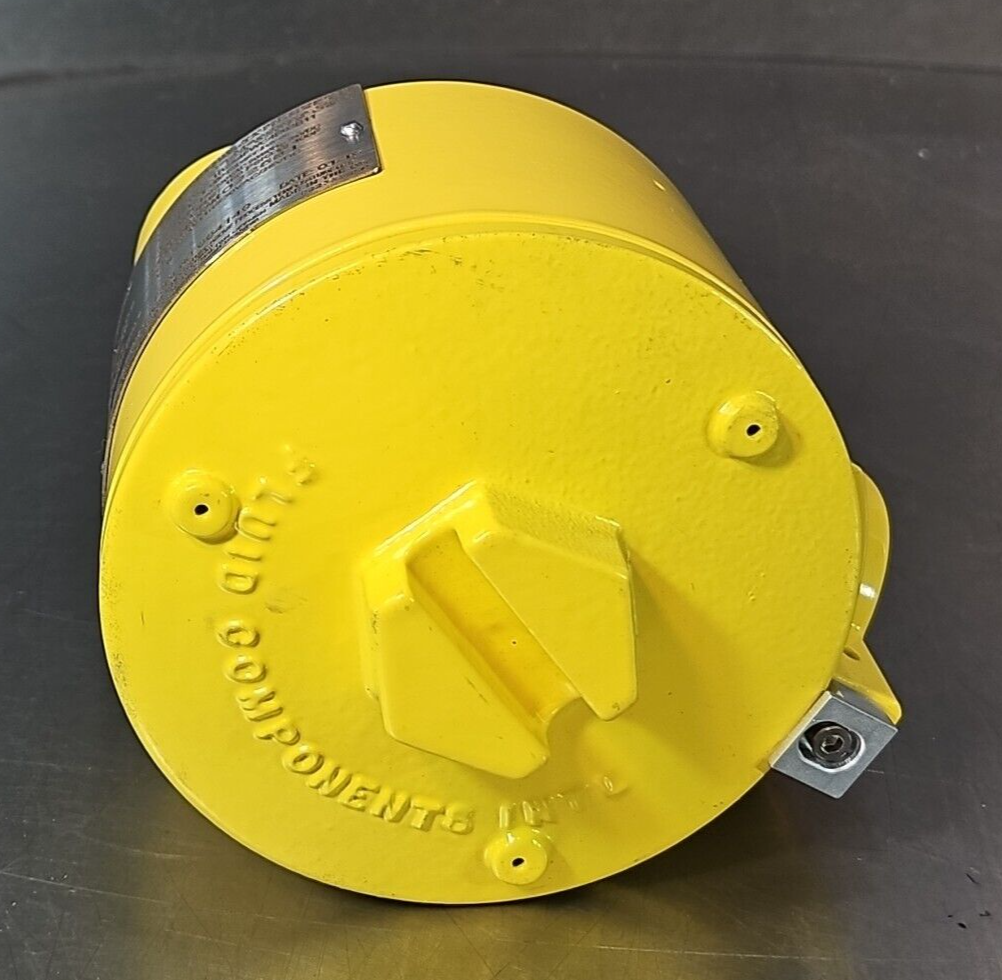 FCI FLT3S-1B2A4FWC4B03B11 Fluid Components Flow Switch Loc6D9