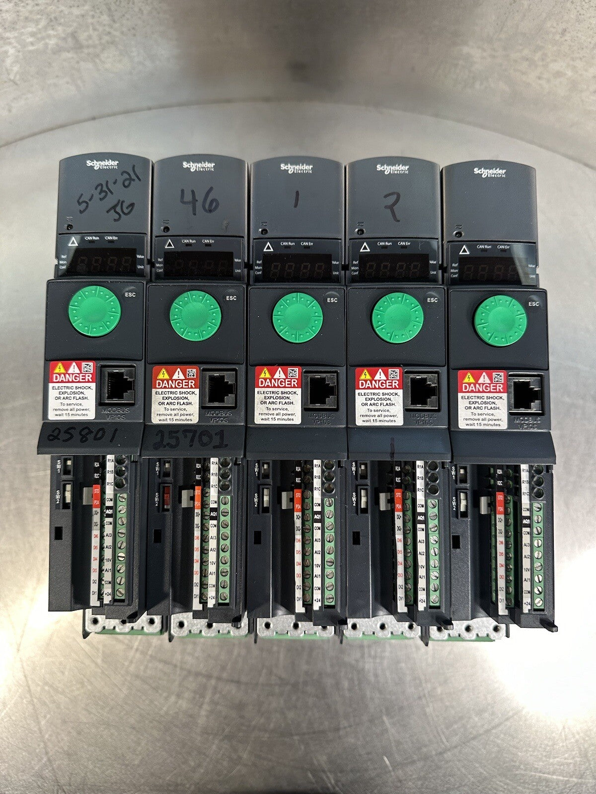 Schneider electric ATV320U07N4B Drive Each (BIN-1.3.1)