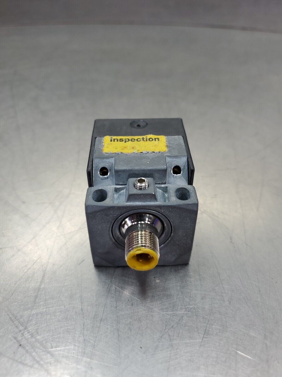 TURCK Bi15-CK40-AP6X2-H1141 10-30VDC Proximity Switch. 5D