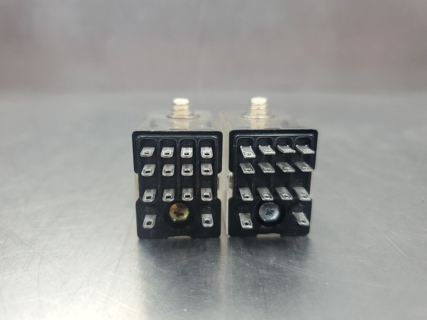 SQUARE D RS4M1P14V20 Ser C Relay, 120V. 4D-42