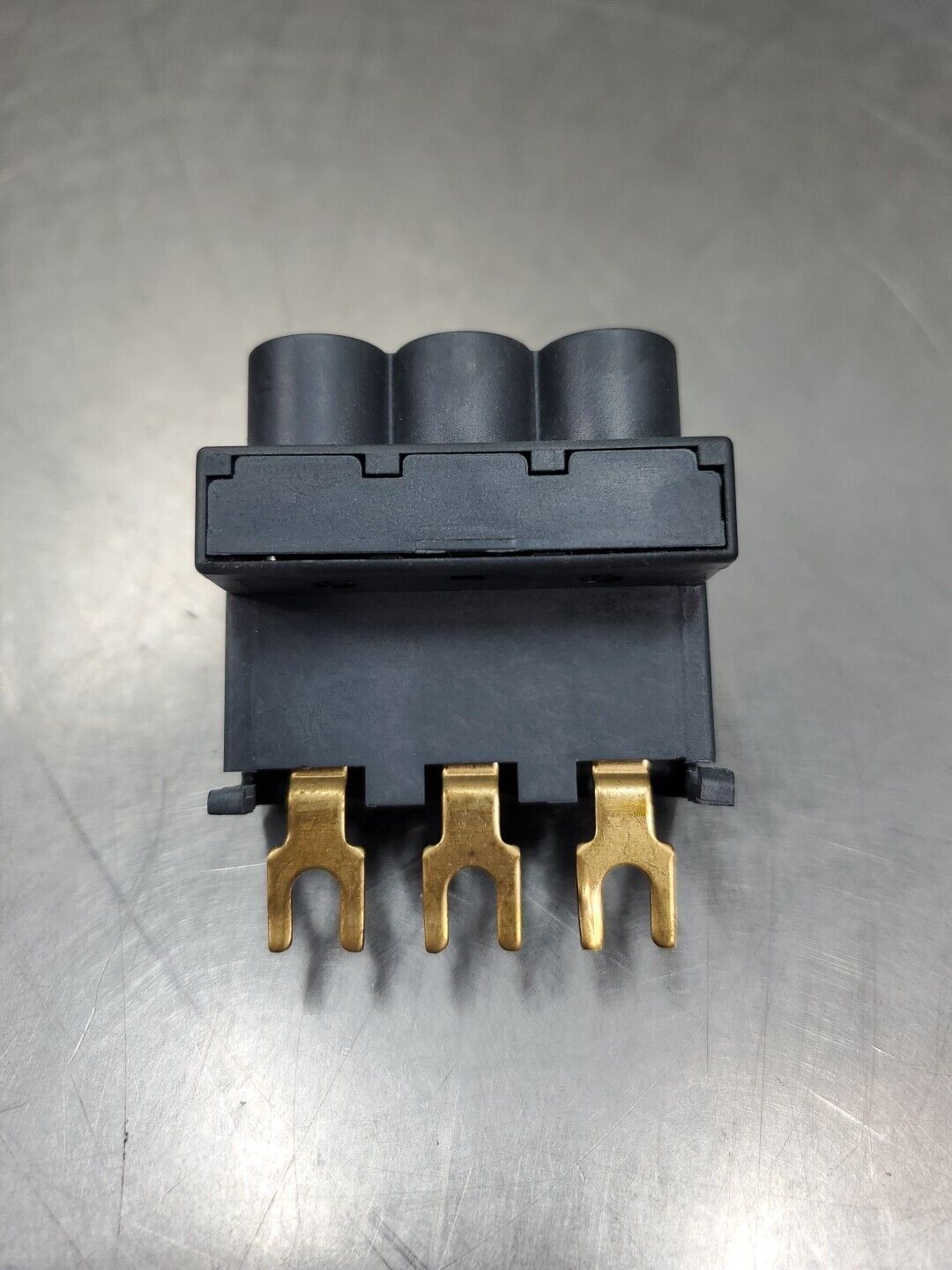 Schneider Electric GV1-G09 690V 63A Breaker Terminal Connector. 4E-2