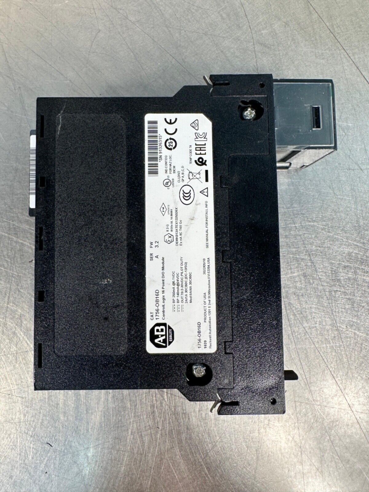 Allen-Bradley 1756-OB16I ControlLogix 16 Point D/O Module (3E-45)