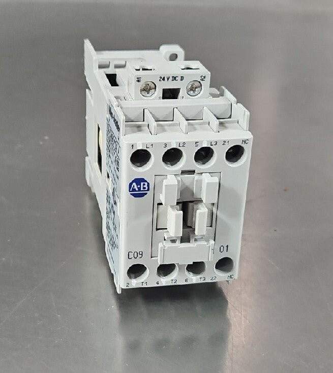 Allen Bradley 100-C09D*01 Contactor. Series A. Loc 4A-22