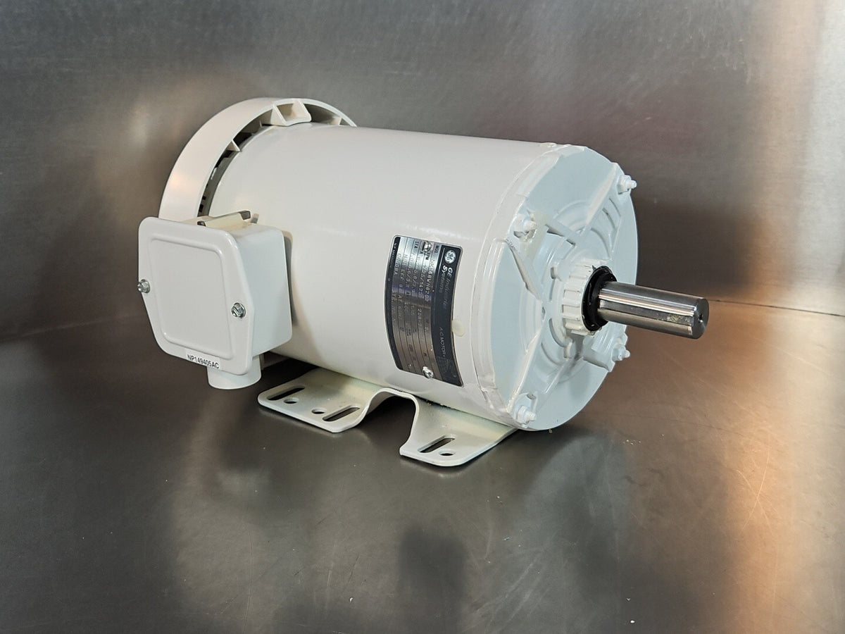 GE 5KE48WN8202 2.0HP 208-230/480V FRAME 145T 1725/1425RPGE 5KM SERVO MOTOR. L 1E