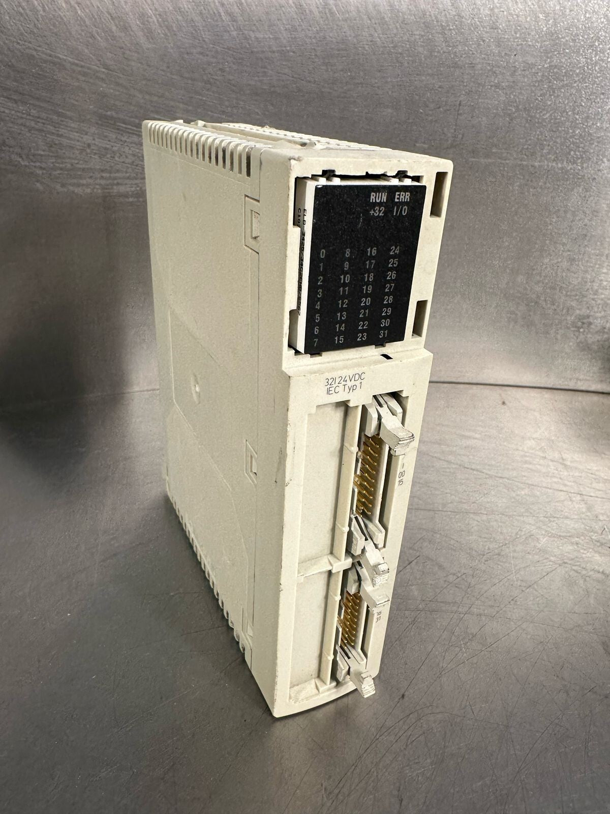 Schneider TSX Premium TSXDEY32D2K 321 24VDC SINK CONNECTOR (6.4.2)
