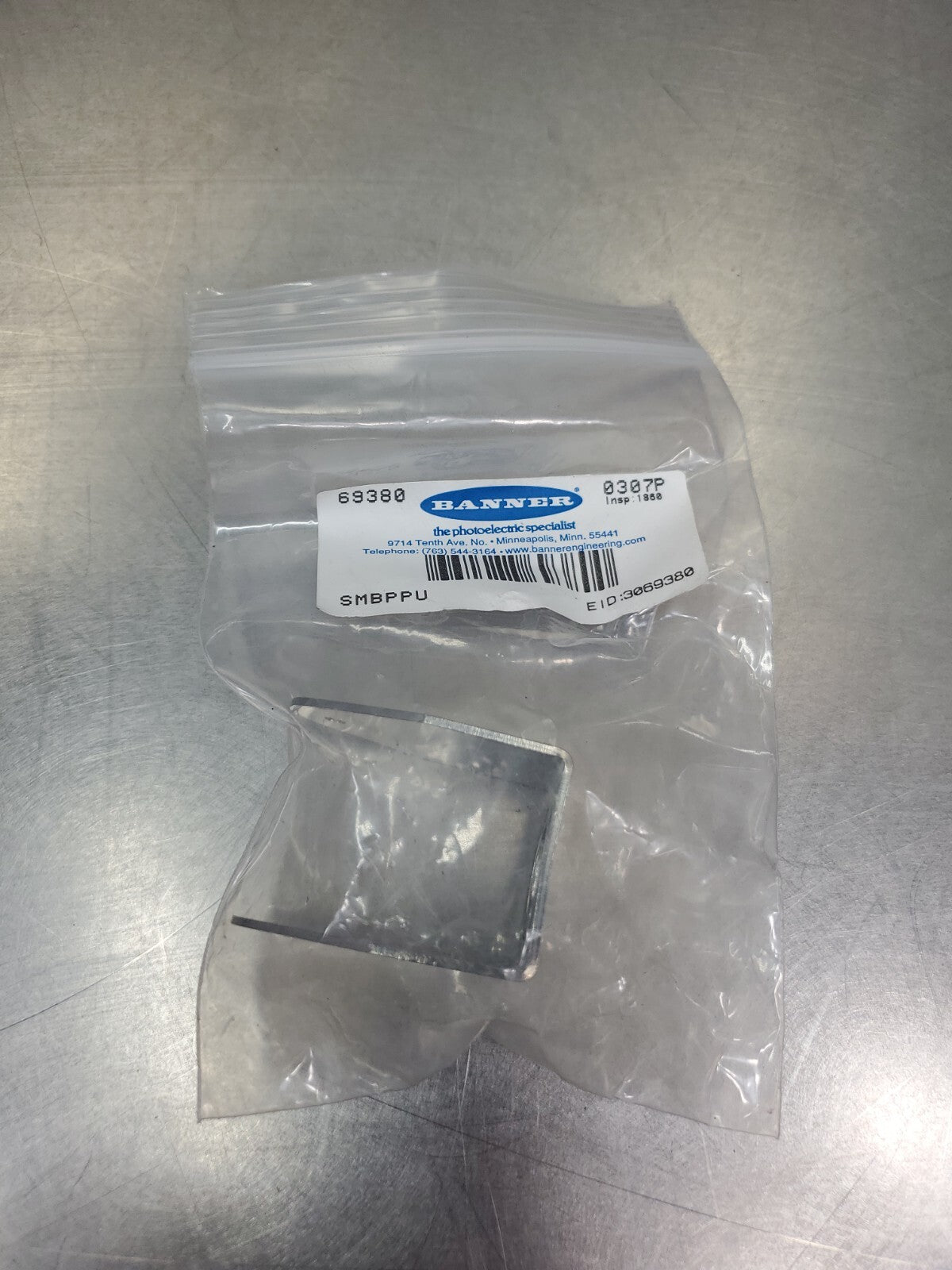 BANNER SMBPPU Sensor Mount Bracket. 5D-5