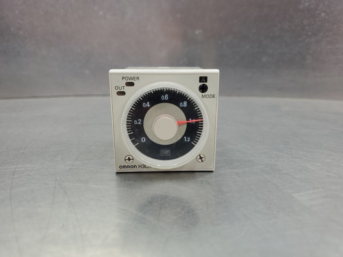 OMRON H3CR-A 8-PIN Timer Module, 100-240VAC/100-125VDC, 5A. 5B-5/8
