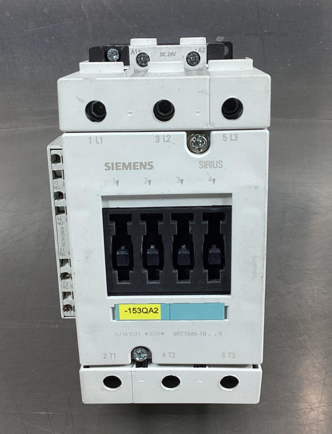 Siemens 3RT1045-1B..0 w/ 3RT1045-1BB40 + 3RH1921-2DE11 Contactor 4D-3