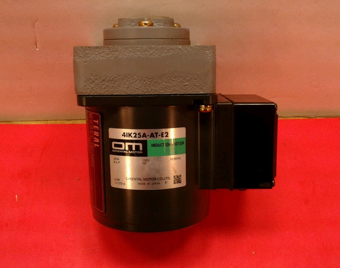 Oriental Motor 4IK25A-AT-E2 / Teral TRP-MSO3 Speed Control Motor & GEARHEAD 1C