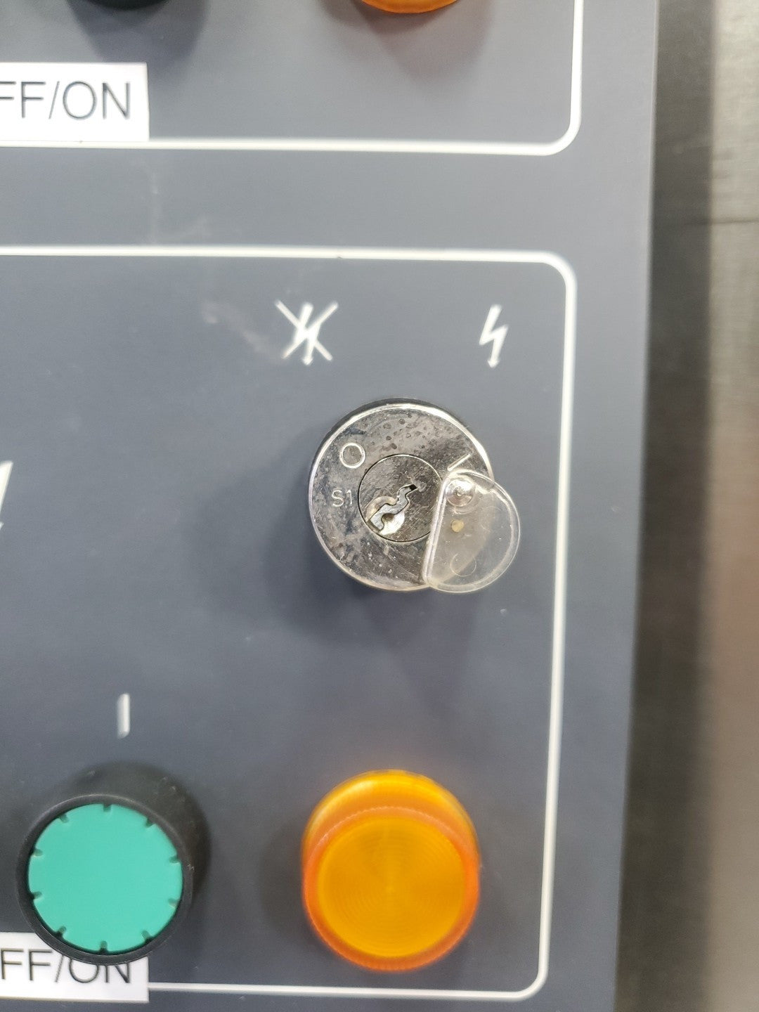 47085271