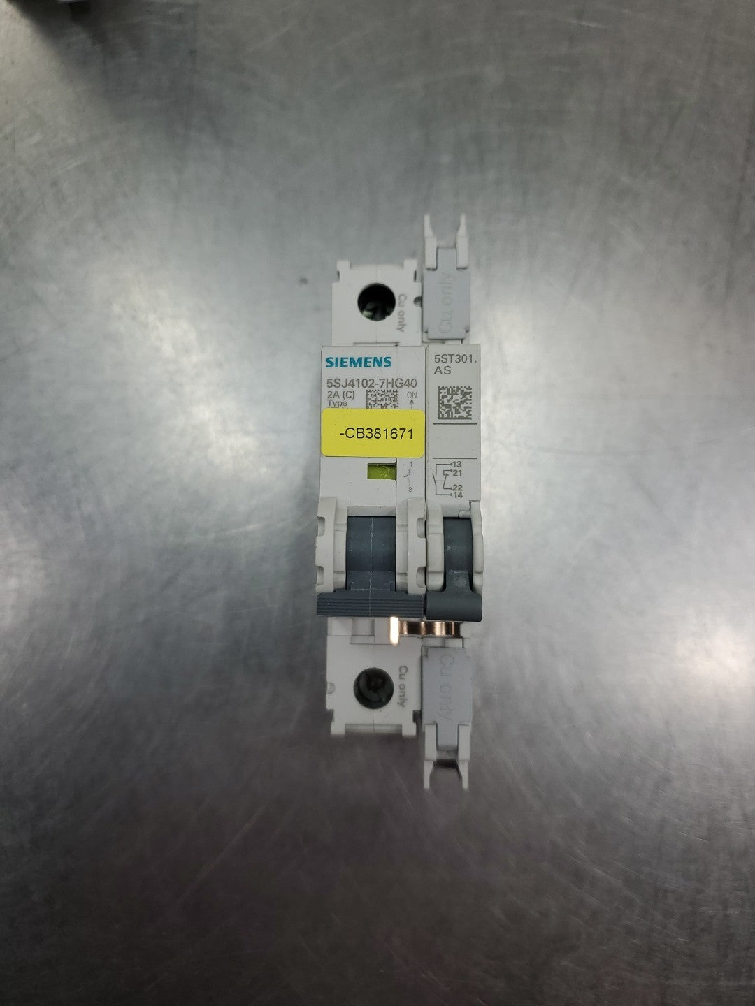 Siemens 5SJ4102-7HG40 Circuit Breaker w/5ST301 AS Auxiliary Switch. 4B-49