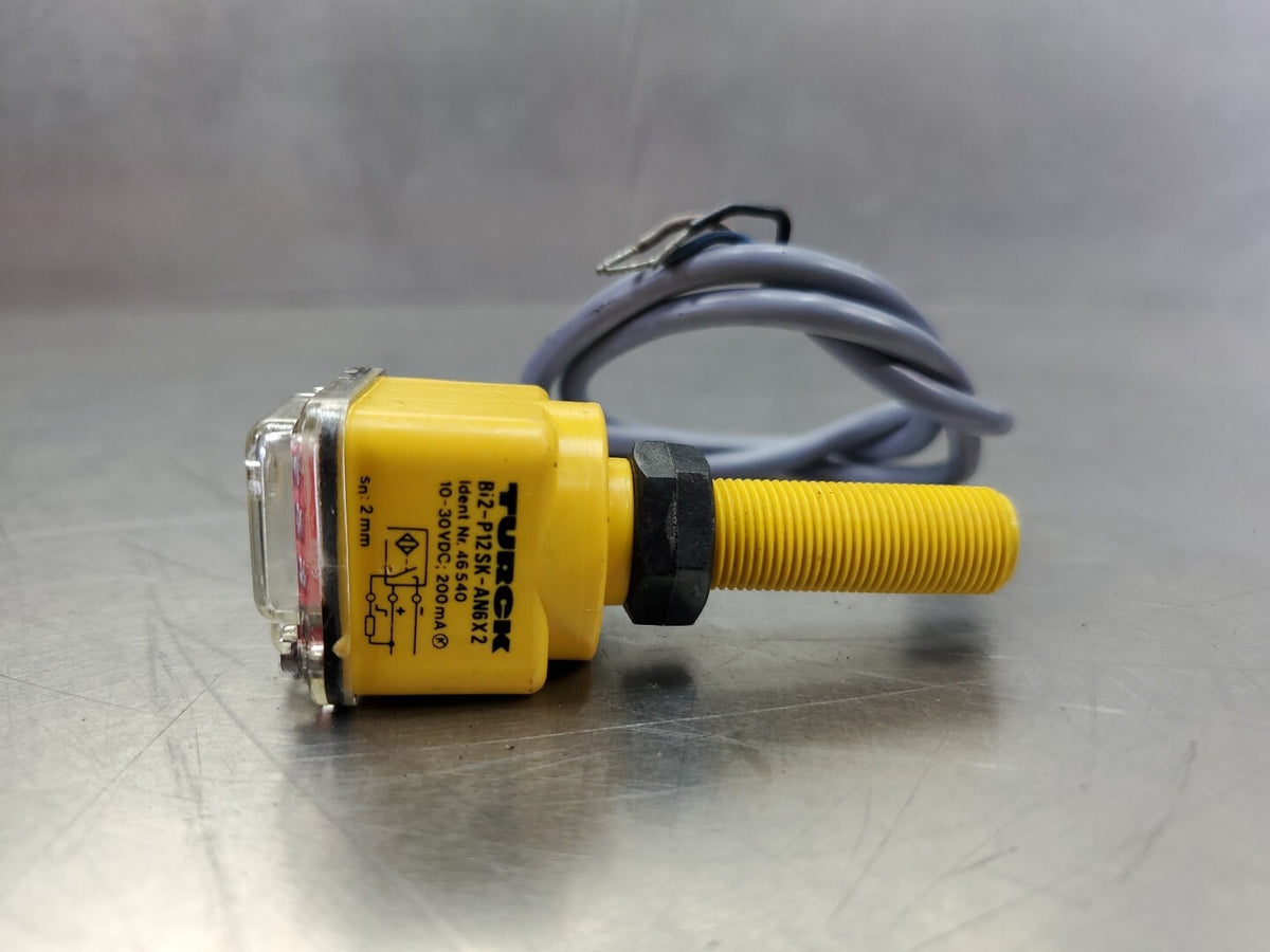 TURCK Bi2-P12SK-AN6X2 (ID:46540) Inductive Sensor. 5E-1/1