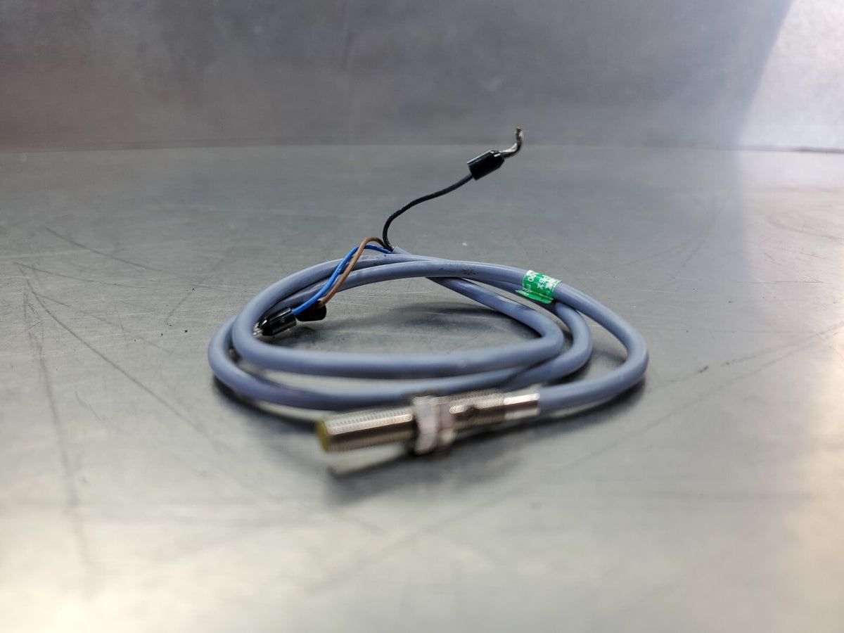 TURCK Bi0,8-G05-AP6X PROXIMITY SWITCH INDUCTIVE, 10-30VDC 100mA. 5E-1/2