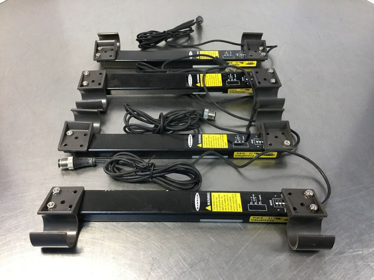 Banner PVA225P6EQ Array Light Curtain Transmitter 51914 6C