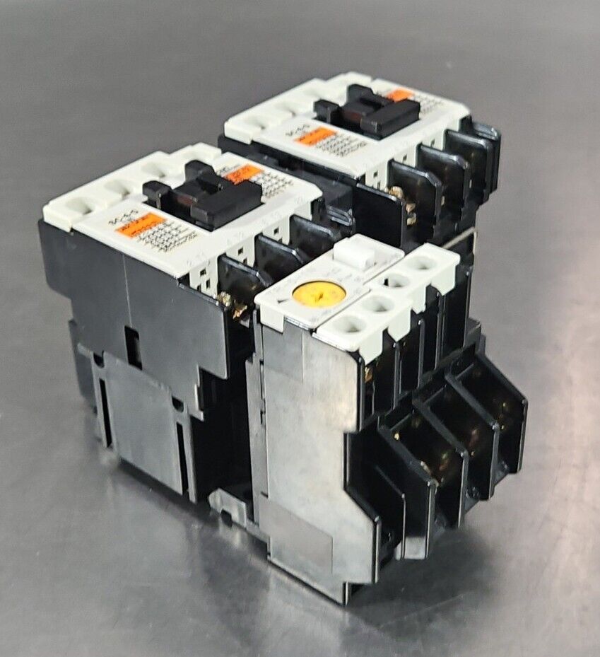 FUJI SC-4-0 (2) with TR-5-1N/3. Reversing Contact. 4D-18