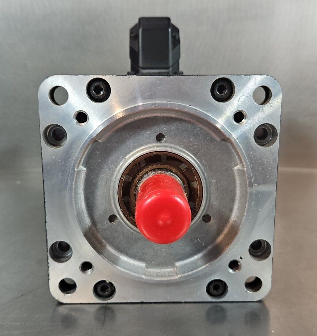 INDRAMAT MDD093A-N-030-N2L-110PB0. SERVO MOTOR. Loc 1E