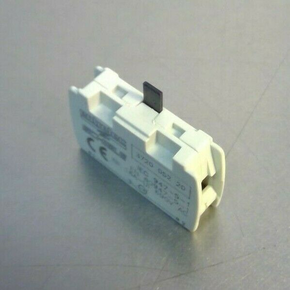 Entrelec - 3720 052-20 - Contact Block 690 VAC 4D