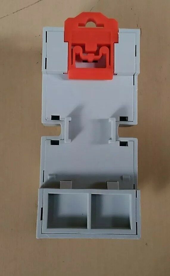 SQUARE D 8501NR45 SERIES B RELAY SOCKET 10 AMP 300V 5D