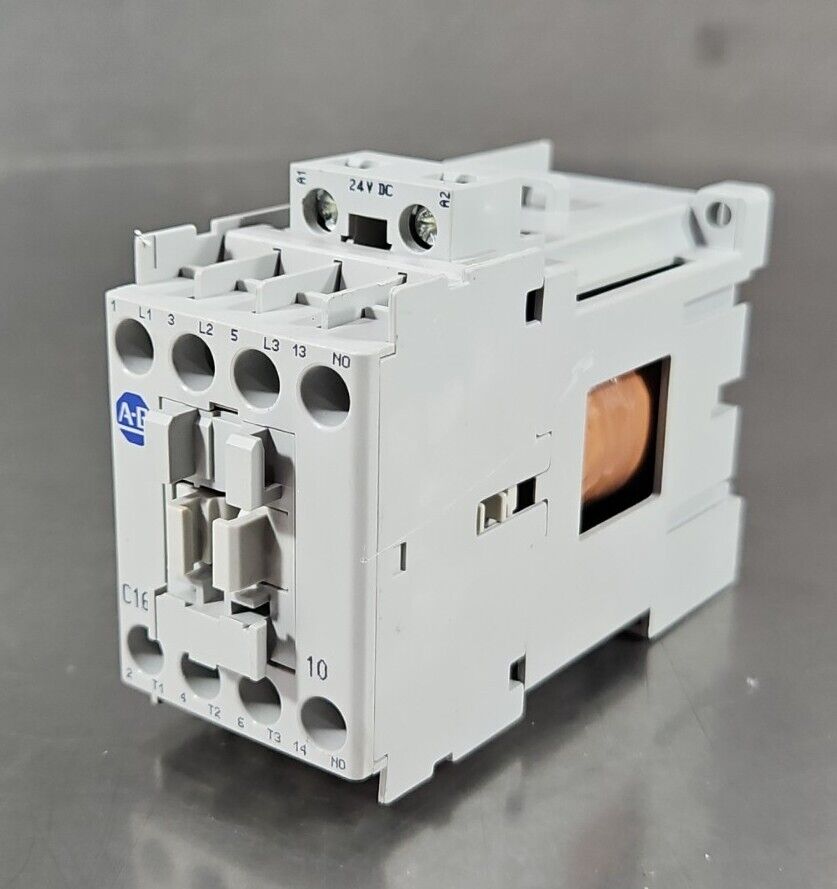 ALLEN BRADLEY 100-C16Z*10 SER B Starter 4C-24