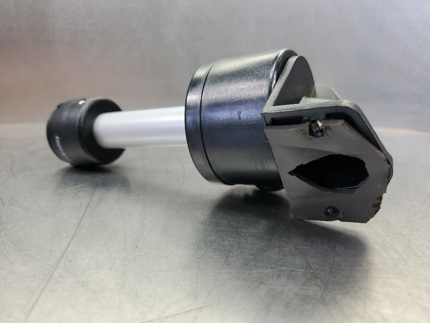 Allen Bradley 855E-BPM10 Ser. A Stack Light Base w/Mounting Bracket. 3A