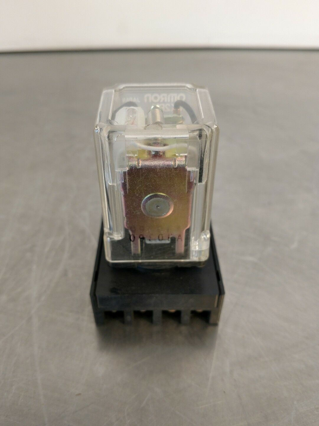 Omron MK2P DC24V General Purpose Relays 1 Phase 10A 250 VAC BIN#6