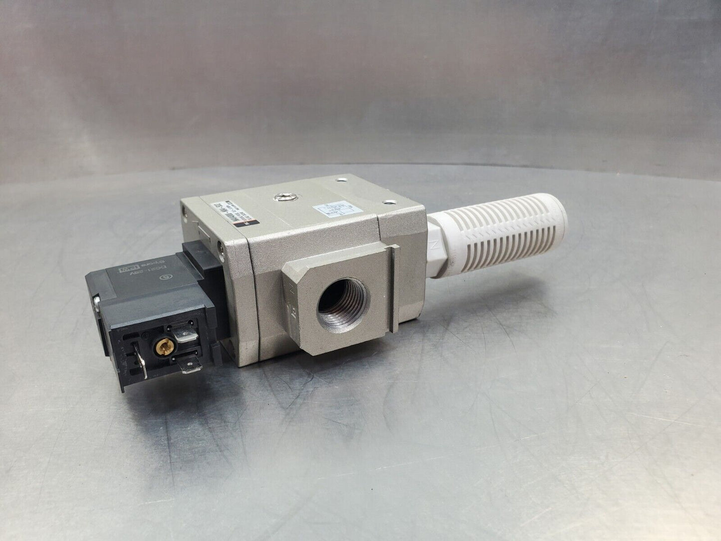 SMC NAV4000-N04-5DZ Pneumatic Soft Start Valve. 6E