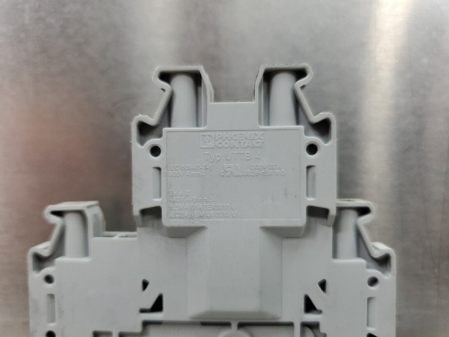 Phoenix Contact Typ UTTB 4 Terminal Block. 4D-8