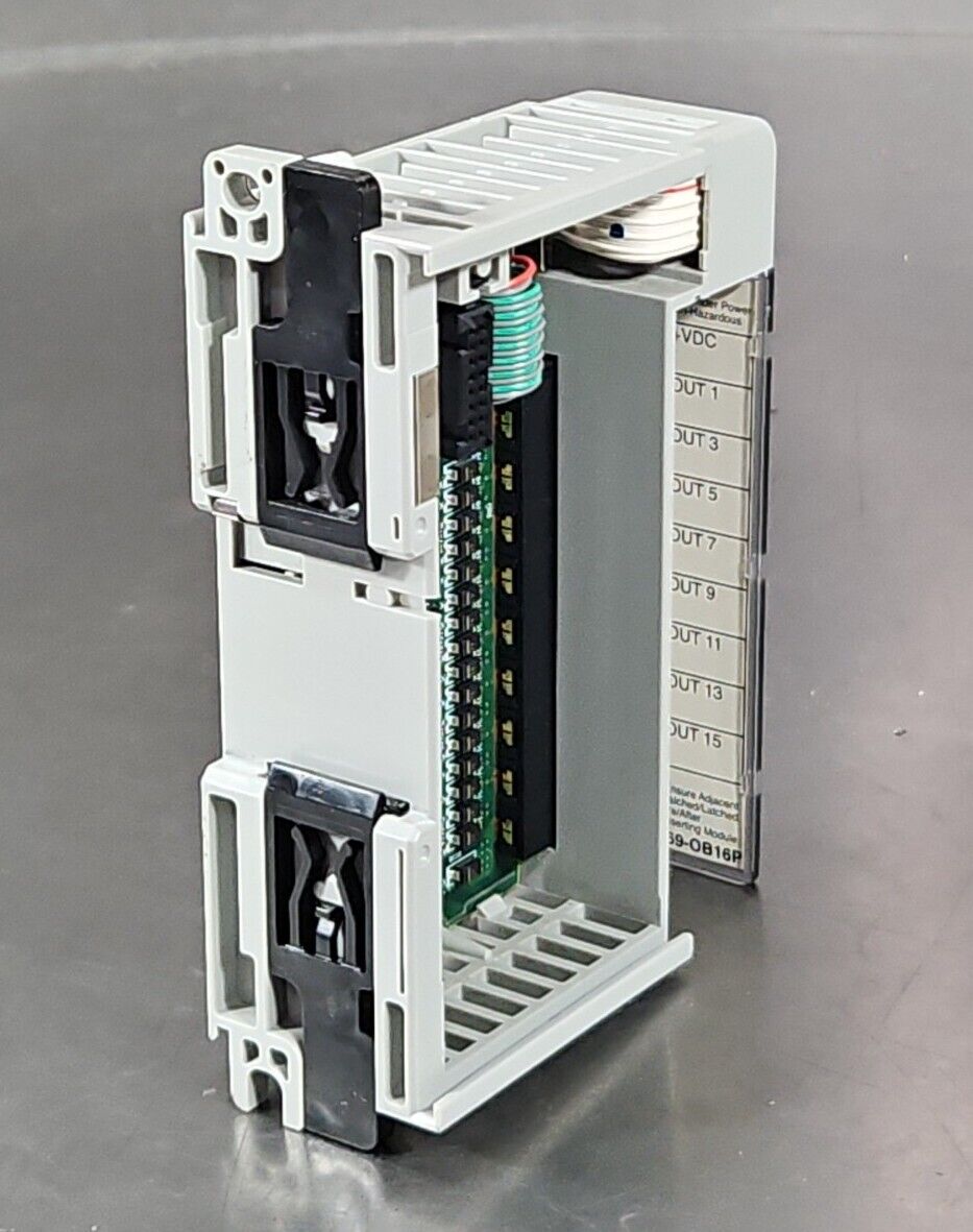 Allen-Bradley 1769-OB16P Ser B PLC Output Module. 3A-20