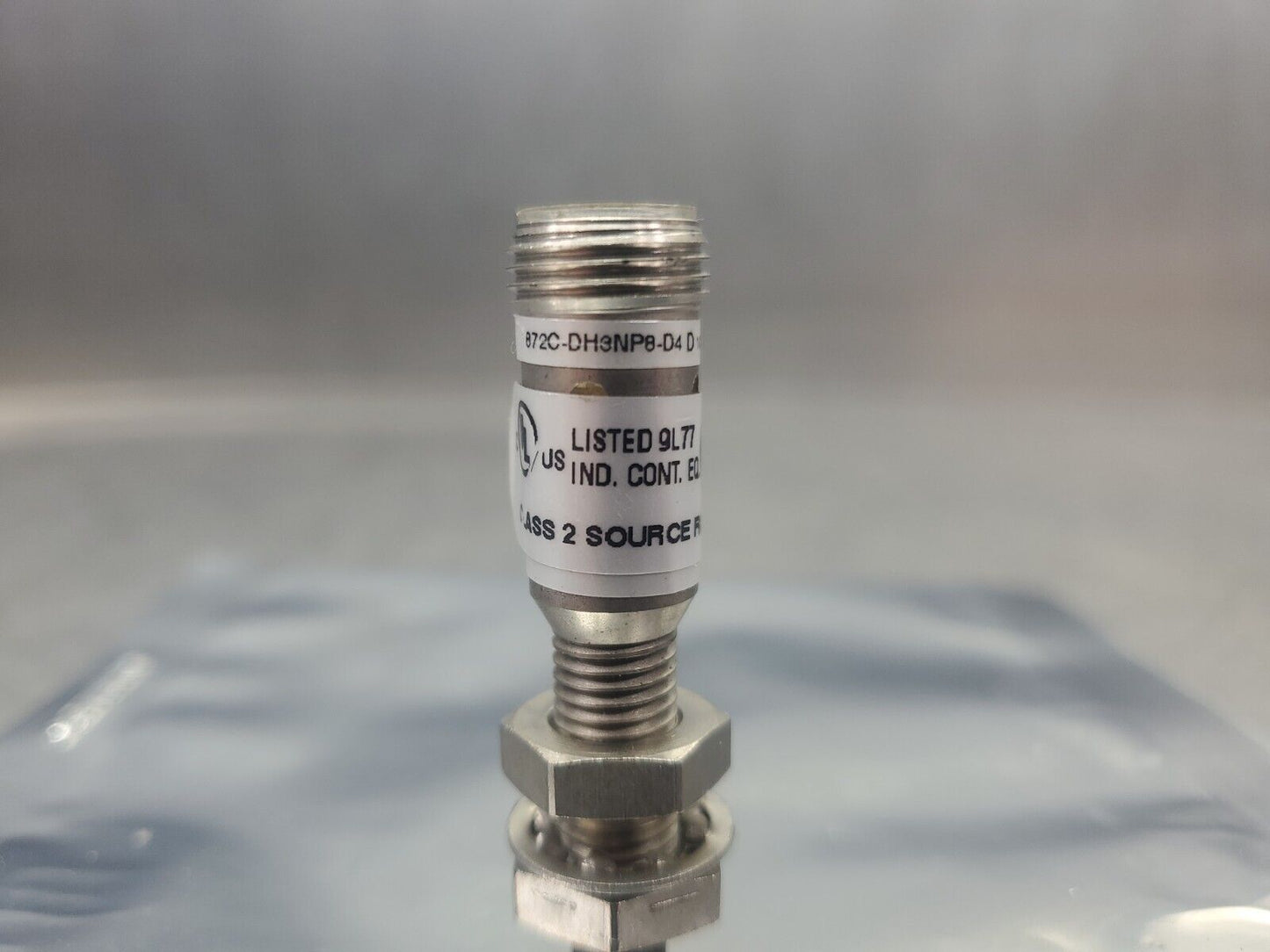 Allen-Bradley 872C-DH3NP8-D4 Proximity Sensor. 5-E2