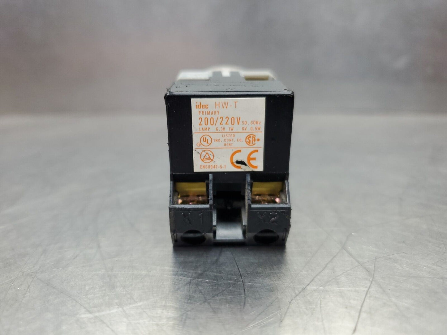 Idec HW-T 200/220V White Power Light. 4D-21