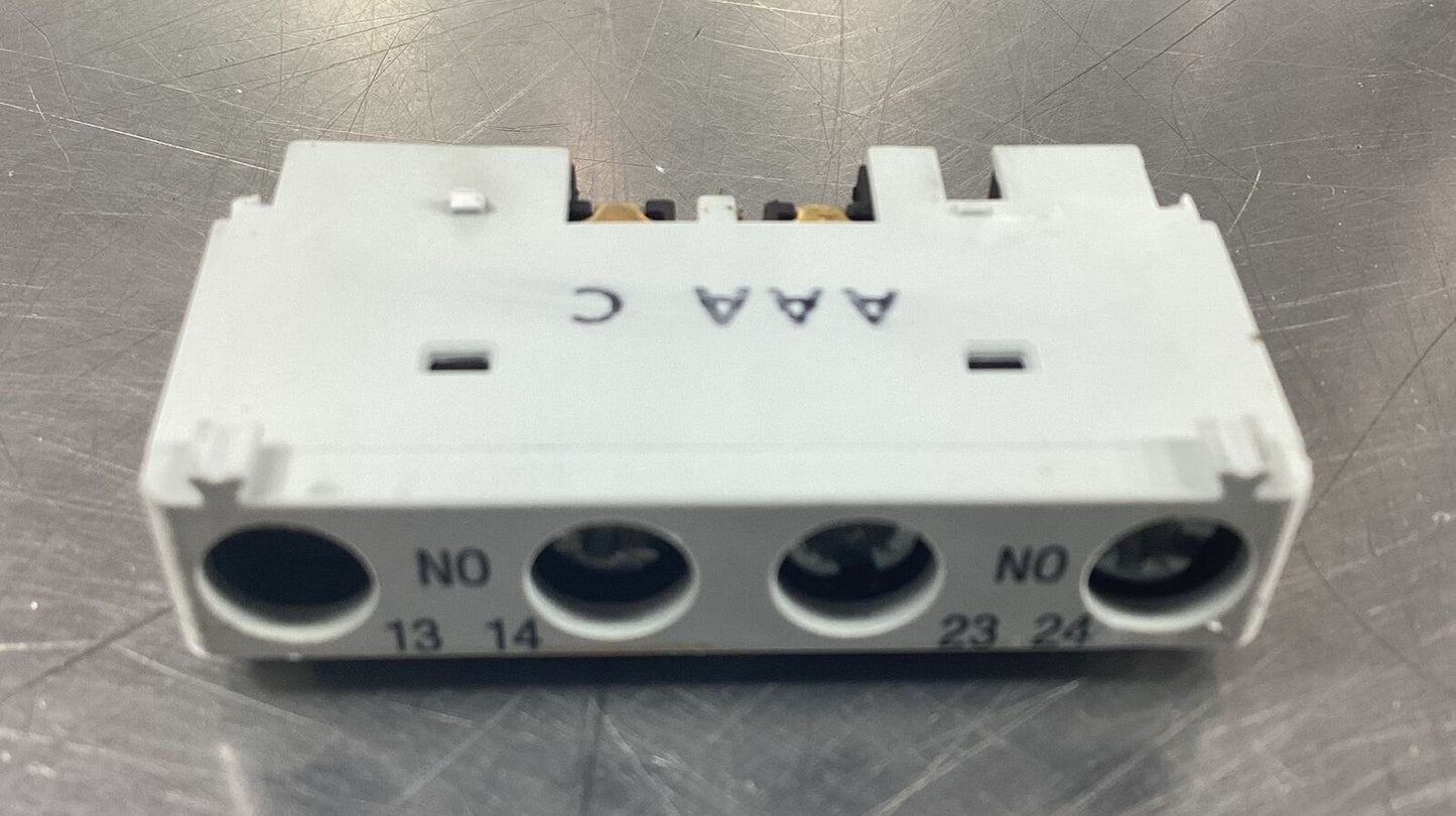 ALLEN BRADLEY 140M-C-AFA20 SERIES A CONTACT BLOCK 4-B-1