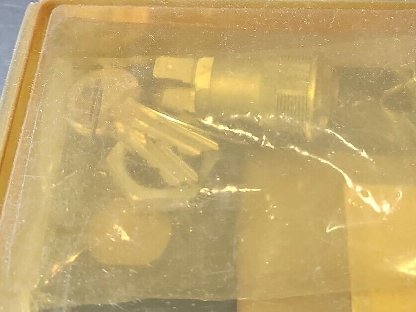 Red Lion PNL3D000 PANEL FOR LYNX SERIES W/KEYLOCK. Loc4E-29