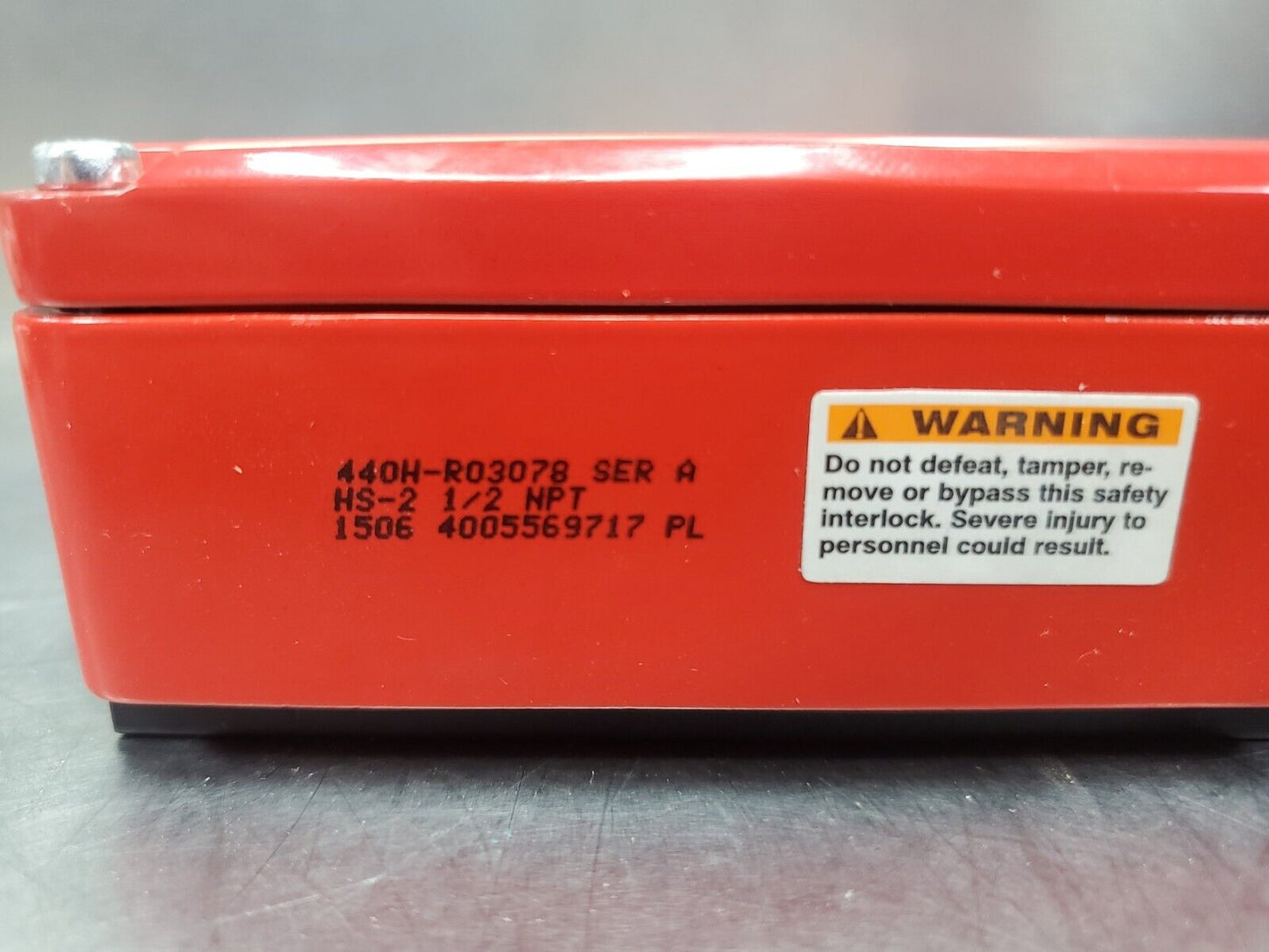 Allen-Bradley 440H-R03078 Ser. A GuardMaster Rotacam Safety Switch. 4H