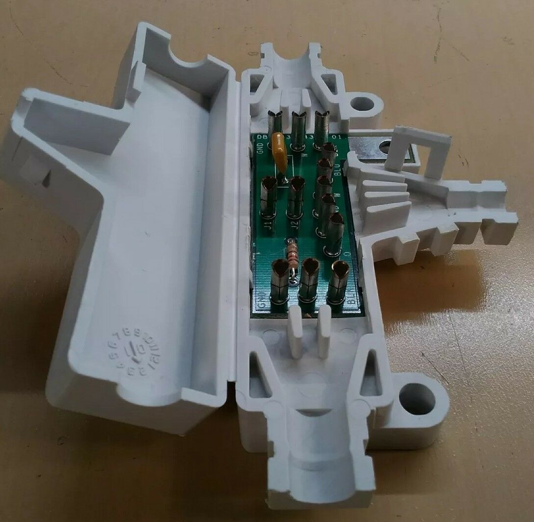 MODICON 990-NAD-230-00 ( 990NAD23000 ) MB + T CONNECTOR 3D-3