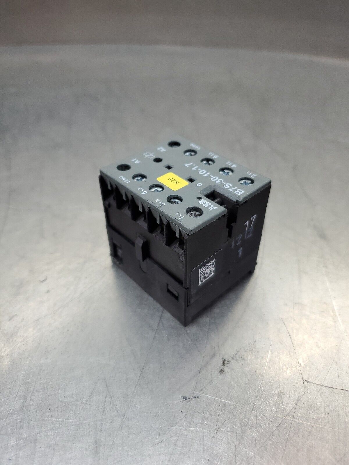 ABB B7S-30-10-1.7 Mini Contactor 16A 600VAC 24VDC. 4D