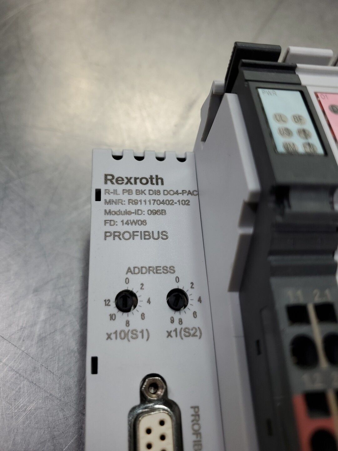 Rexroth R-IL PB BK DI8 DO4-PAC MNR:R911170402-102 Profibus Module. 3C-22