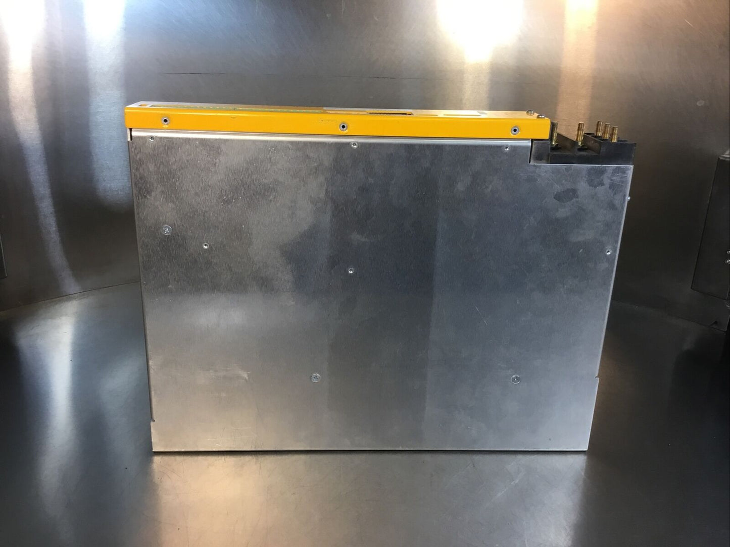 Baumuller AC Drive BUS21-30/60-31-223 3 Ph 30A 0-300 Hz. 1B