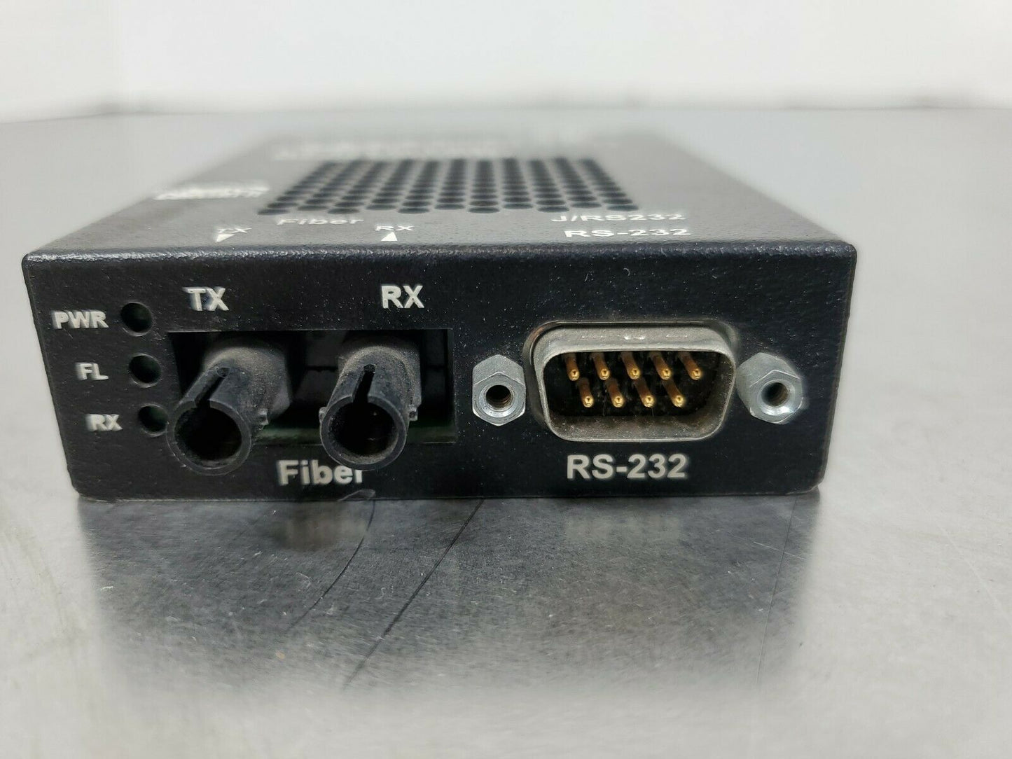 Transition Networks J/RS232-TF-01 Just-Convert-It SA Media Converter 3D-3