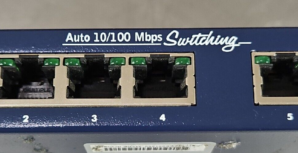 NETGEAR FS108 External Ethernet Switch. Loc 3D-29