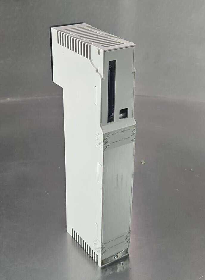 Schneider 140DAO84000 24-230 VAC OUT MODICOM QUATUM Module Loc3D-23