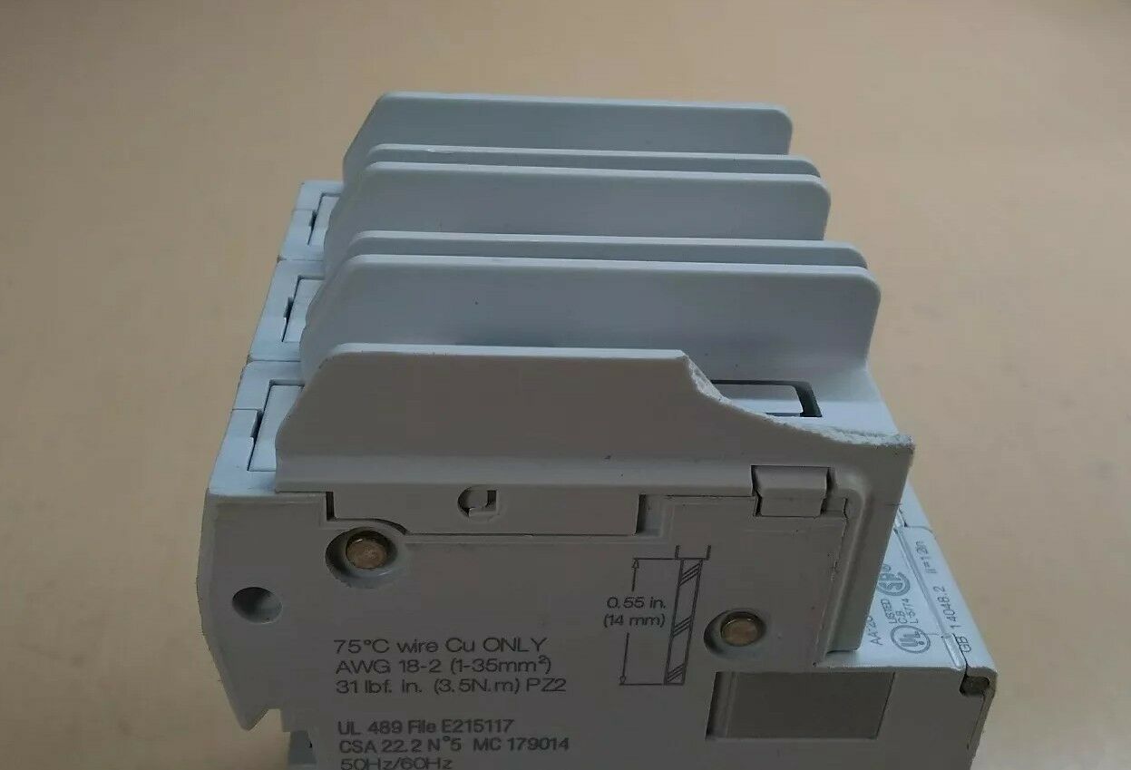 Schneider Electric Multi 9 C60 BP M9F43330 Circuit Breaker 4D
