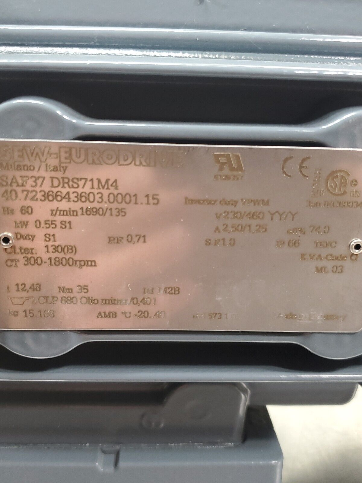 SEW EURODRIVE SAF37 DRS71M4 40.7236643603.0001.15 0.55kW 1690RPM Motor. 1E